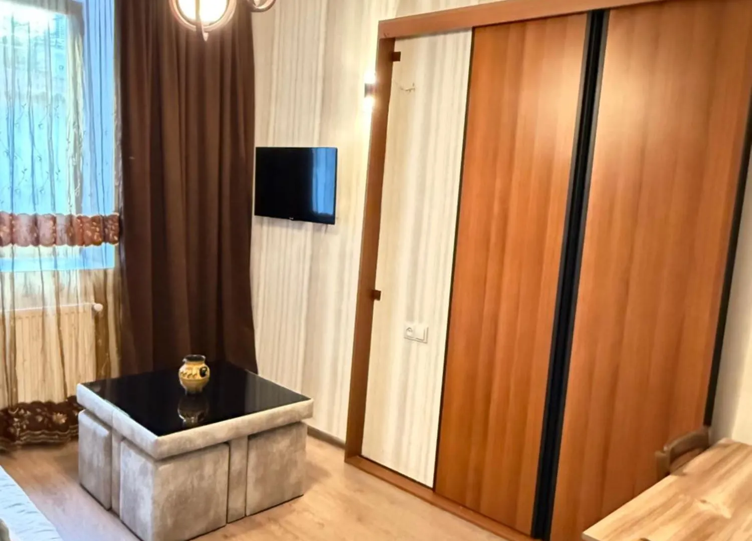 Hotel 3 ティビリシ アパート